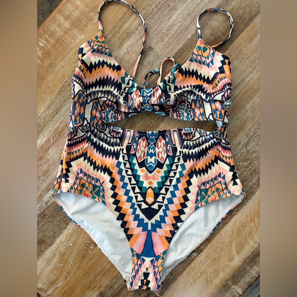 Athleta Multicolor Desert Geo Cutout One-Piece Swimsuit, Quick Drying, Size SP